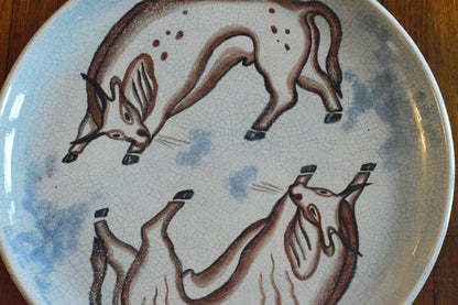 Fighting Bulls Studio Pottery Charger by Howard Podeszwa – Signed Artisan Stoneware