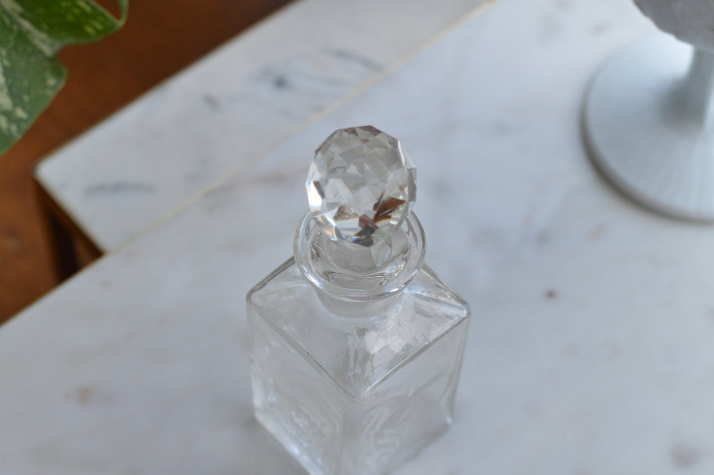 Antique Etched Glass Perfume Bottle, Fern Motif, Victorian Scent Bottle with Original Faceted Stopper, Functional / Minor Wear