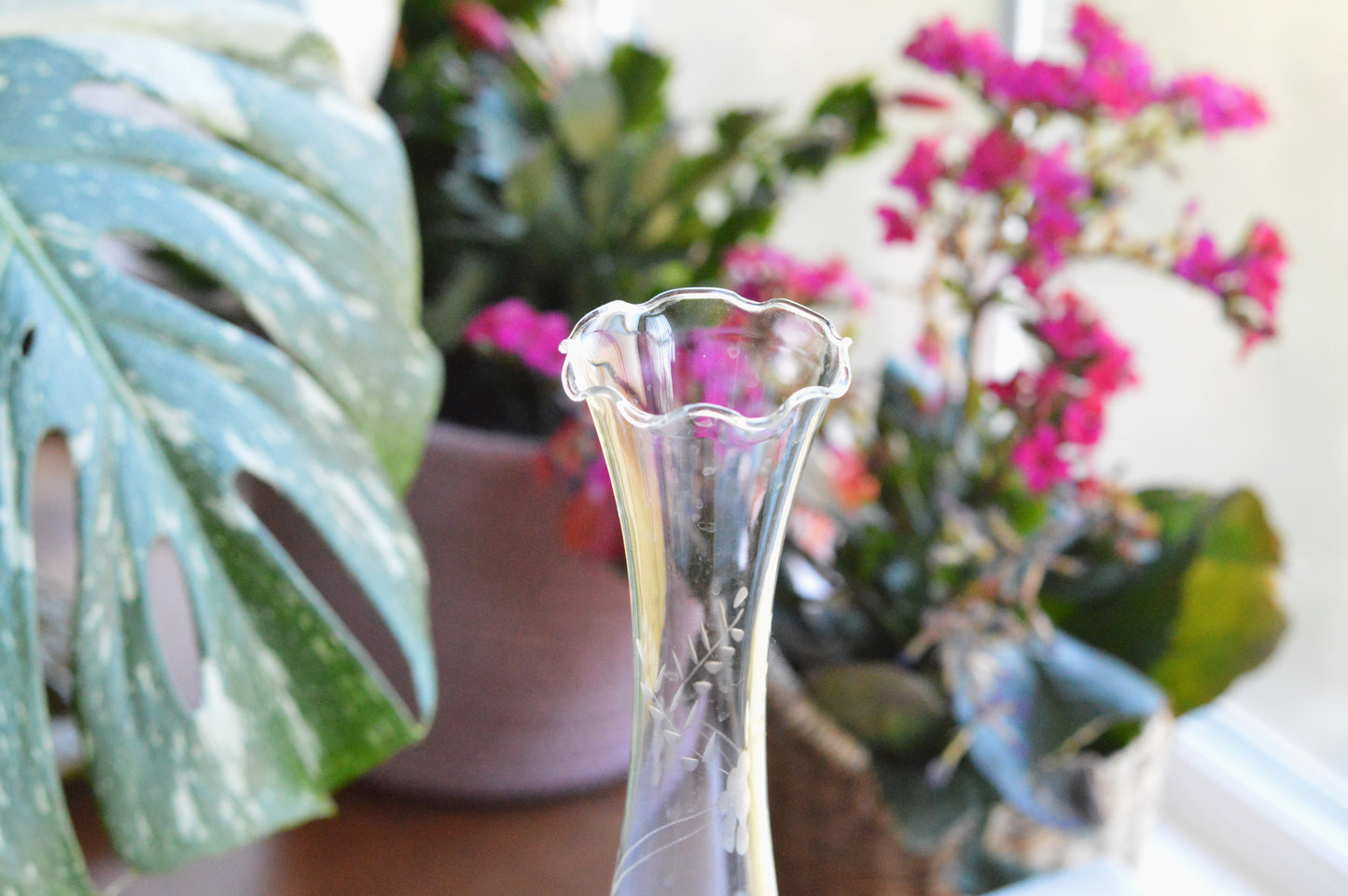 Vintage Anchor Hocking Glass Vase with Roymond Sterling Silver Base – Clear Pressed Glass Pedestal Vase – Mid‑Century Modern – USA