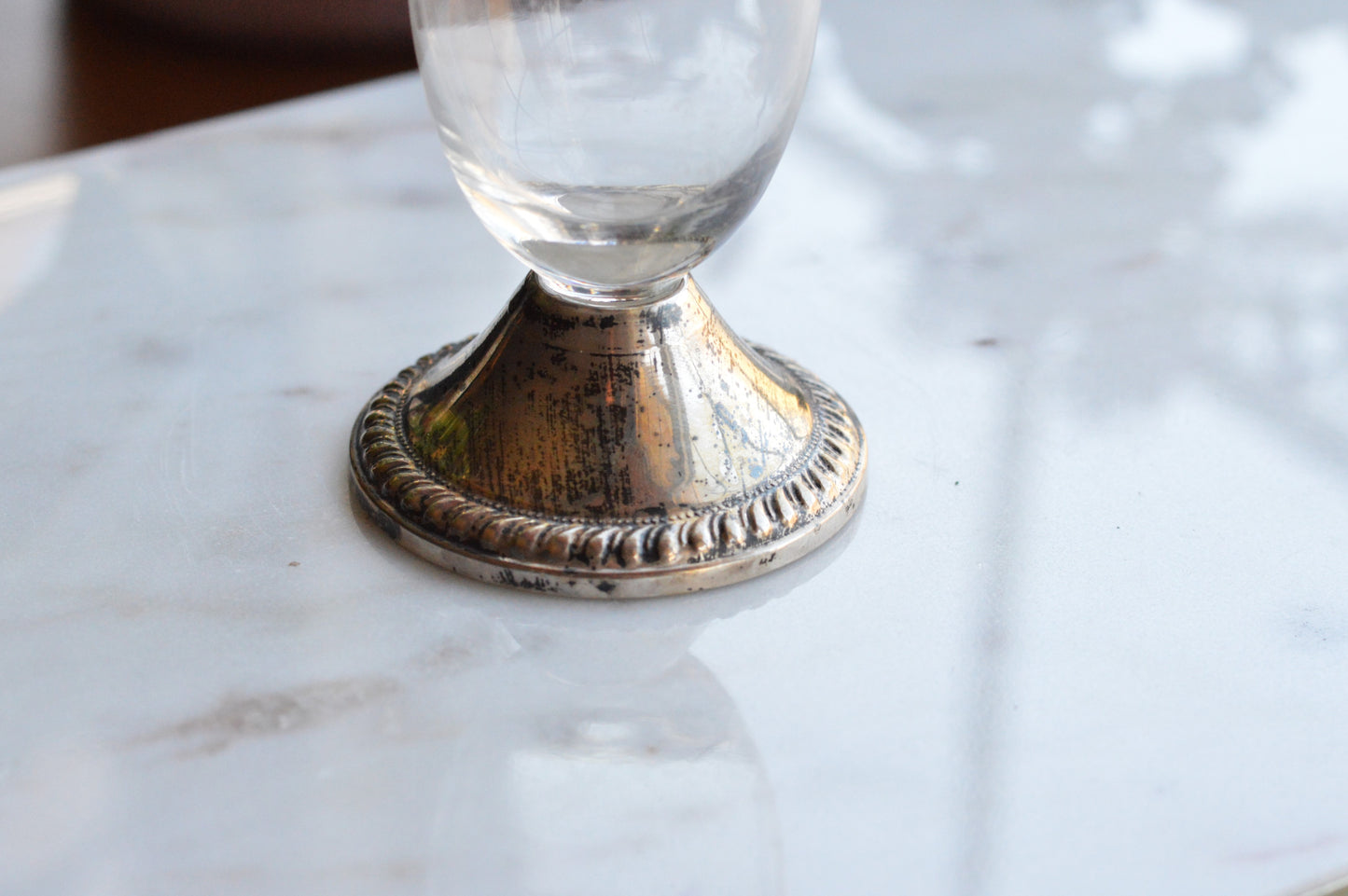 Vintage Anchor Hocking Glass Vase with Roymond Sterling Silver Base – Clear Pressed Glass Pedestal Vase – Mid‑Century Modern – USA