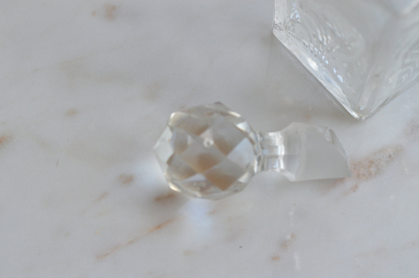 Antique Etched Glass Perfume Bottle, Fern Motif, Victorian Scent Bottle with Original Faceted Stopper, Functional / Minor Wear