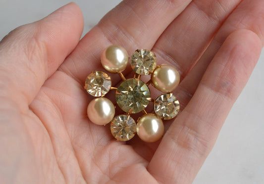Vintage Faux Pearl & Rhinestone Cluster Brooch, Gold Tone Mid Century Style Pin, Champagne Crystals, Classic Bridal Accessory, Retro Statement Jewelry