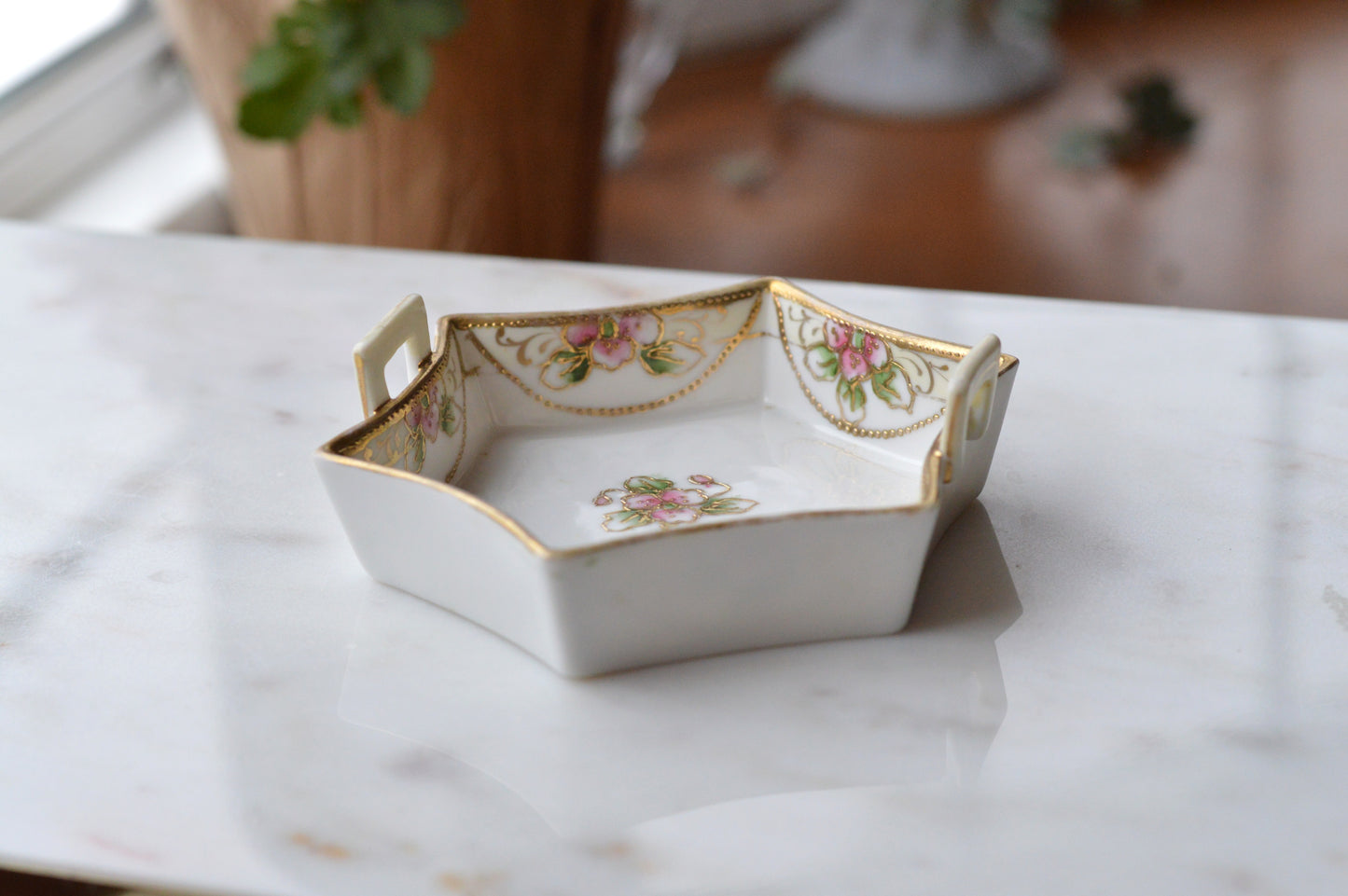 Antique Nippon Hand-Painted Porcelain Trinket Dish - Pink Roses & Gold Moriage - Morimura Bros c. 1911-1921