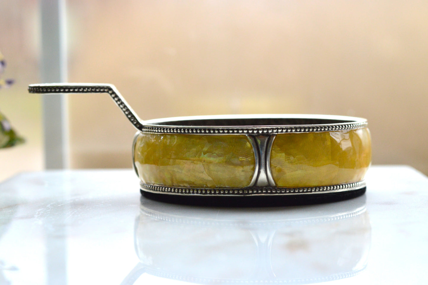 Vintage Mid-Century Lunt Yellow Marbleized Resin Heavy Coin Tray with Silver Handle, Retro Beaded Rim Trinket Dish, 1970s Entryway Catchall