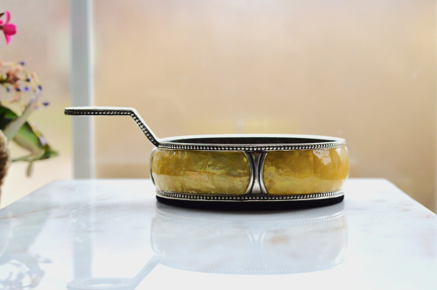 Vintage Mid-Century Lunt Yellow Marbleized Resin Heavy Coin Tray with Silver Handle, Retro Beaded Rim Trinket Dish, 1970s Entryway Catchall