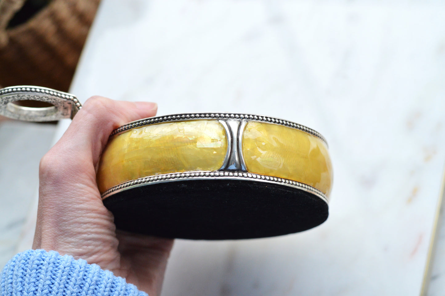 Vintage Mid-Century Lunt Yellow Marbleized Resin Heavy Coin Tray with Silver Handle, Retro Beaded Rim Trinket Dish, 1970s Entryway Catchall
