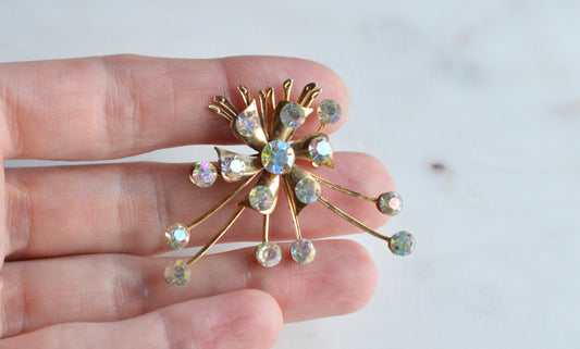 Vintage Aurora Borealis Rhinestone Spray Brooch – Gold Tone Fireworks Pin, Iridescent Mid-Century Costume Jewelry