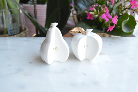 Vintage Apple and Pear Salt and Pepper Shaker Set