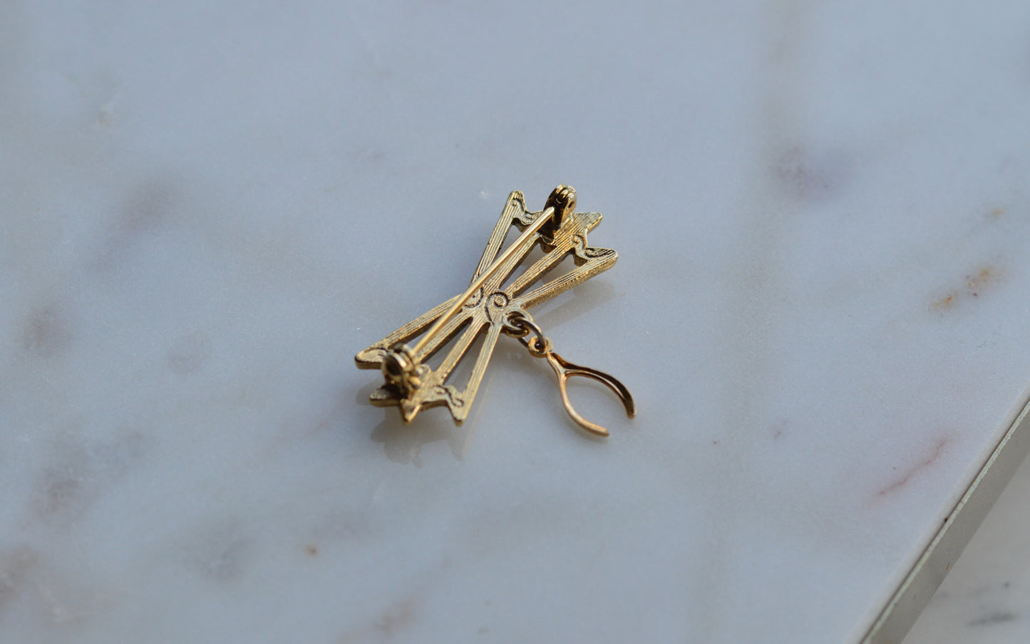 Vintage Gold Tone Wishbone & Bow Brooch - Good Luck Charm Pin - Emerald Green Rhinestone Accent - Mid Century Sentimental Jewelry - Dangle Pin