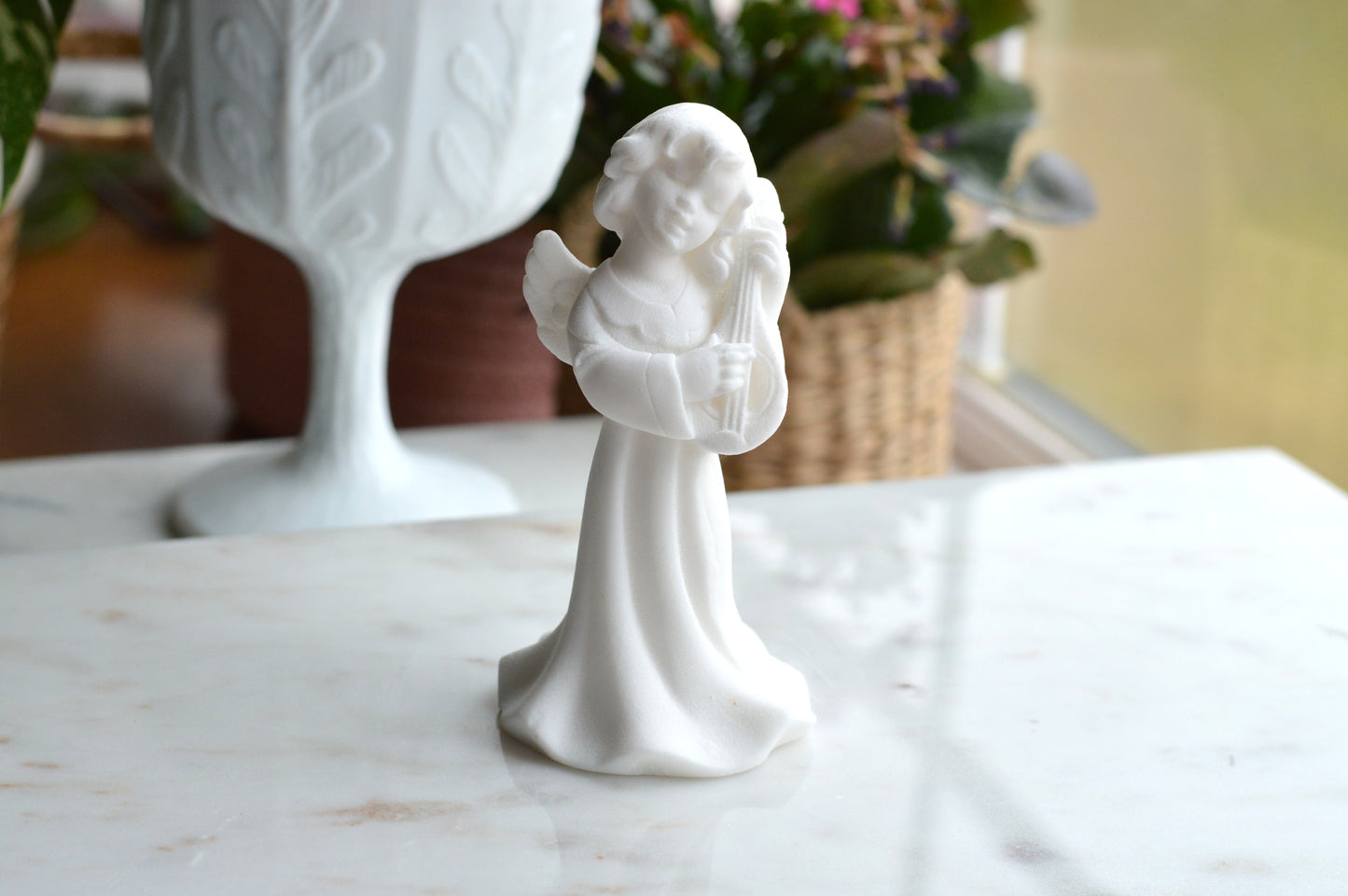 Vintage Bianchi Italian Alabaster Angel Figurine with Harp – Made in Italy