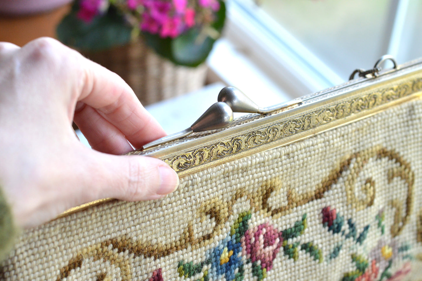 Vintage Petit Point Needlepoint Handbag - Floral Bouquet Embroidery - Ornate Gold Tone Kiss Lock Frame - Romantic Regency Style Purse