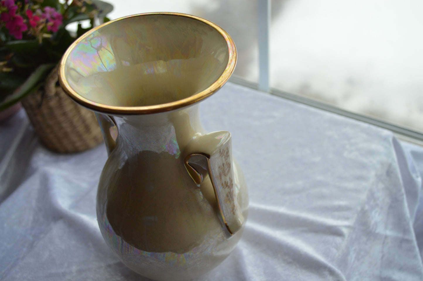 Art Deco Design Iridescent Lusterware 22 Karat Gold Trim Double Handles