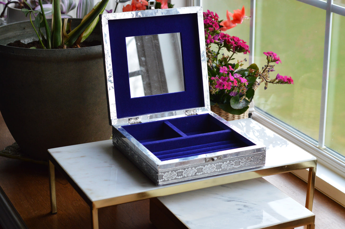 Vintage Indo-Persian Peacock Repoussé Jewelry Box – Ornate Hand-Chased Silver Tone Casket with Mirror & Blue Velvet Lining