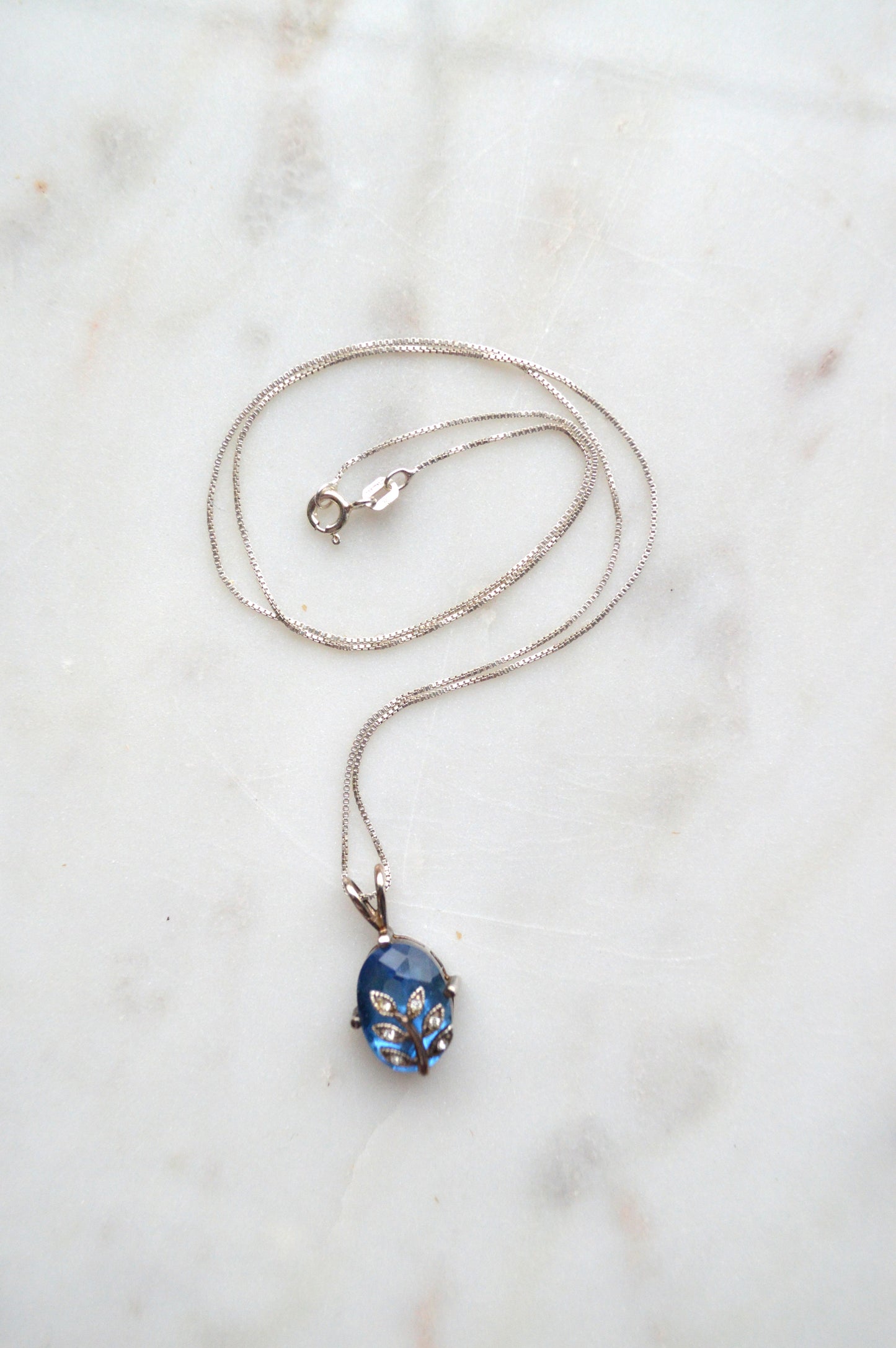 Vintage Avon 925 Sterling Silver Necklace and Pendant with Vines