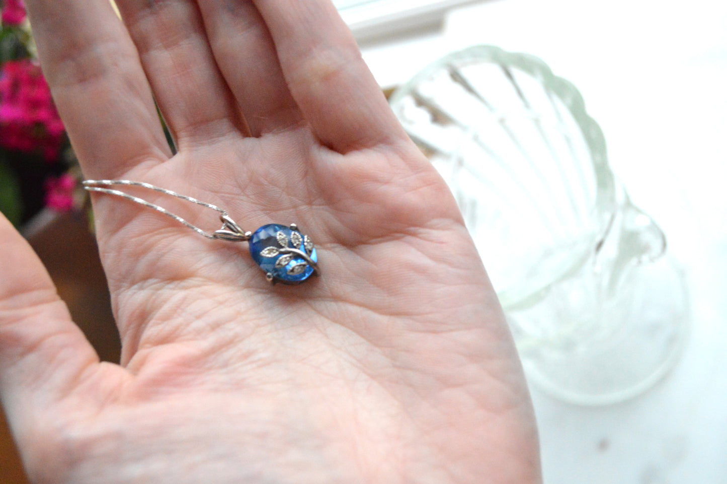 Vintage Avon 925 Sterling Silver Necklace and Pendant with Vines