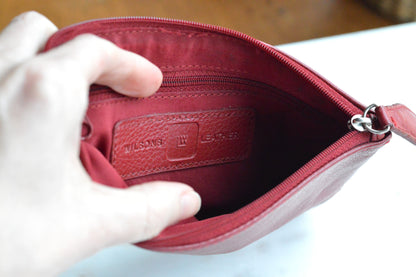 Vintage 90s Wilsons Leather Red Pebbled Pouch Small Burgundy Leather Minimalist Y2K Travel Bag with Zip Pocket