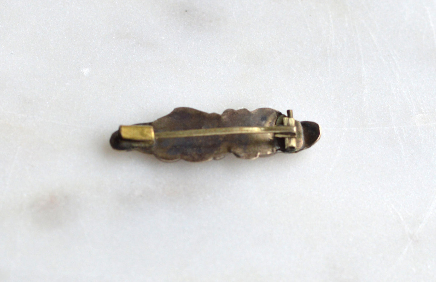 Antique 10K Gold Art Nouveau Bar Brooch, Stylized Gourd & Leaf Scrolling Motif, Edwardian C. 1900, Dimensional Victorian Statement Pin, Tested 10K