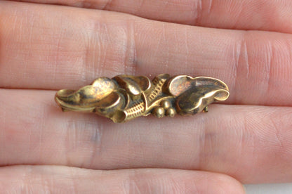 Antique 10K Gold Art Nouveau Bar Brooch, Stylized Gourd & Leaf Scrolling Motif, Edwardian C. 1900, Dimensional Victorian Statement Pin, Tested 10K