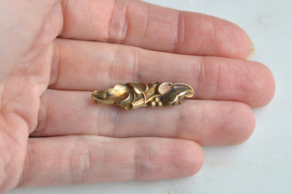 Antique 10K Gold Art Nouveau Bar Brooch, Stylized Gourd & Leaf Scrolling Motif, Edwardian C. 1900, Dimensional Victorian Statement Pin, Tested 10K