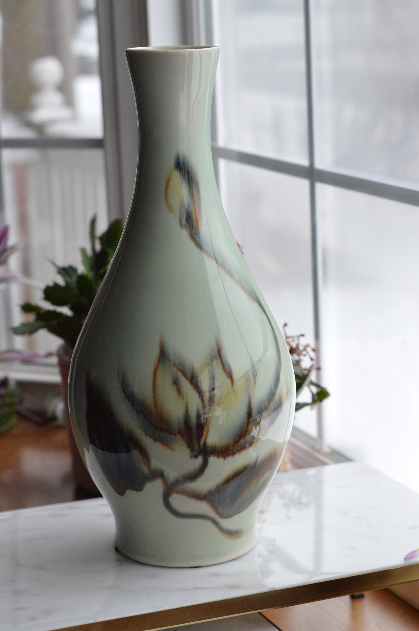 Vintage Mid-Century Modern Vontury Studio Pottery "Bulb" Vase - Hand-Signed Porcelain