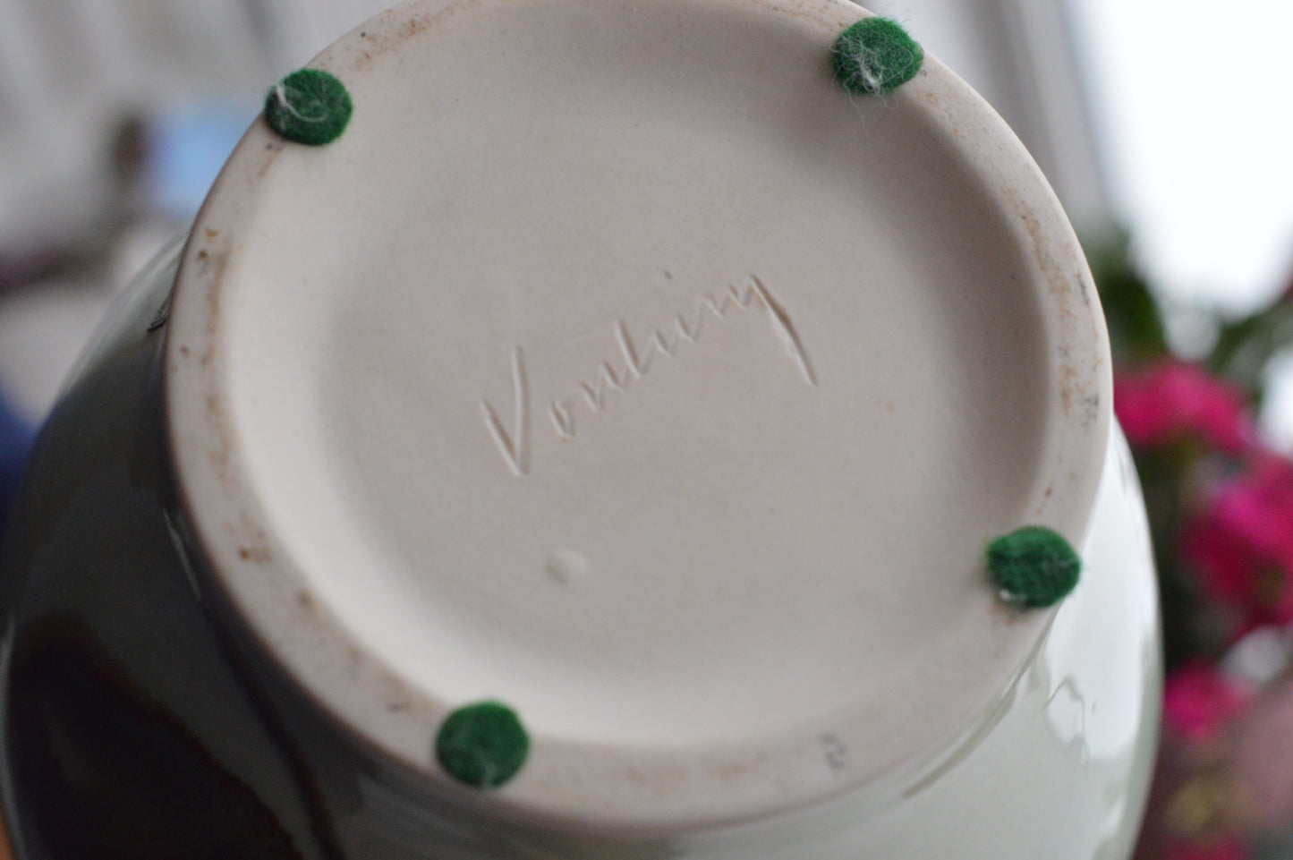 Vintage Mid-Century Modern Vontury Studio Pottery "Bulb" Vase - Hand-Signed Porcelain