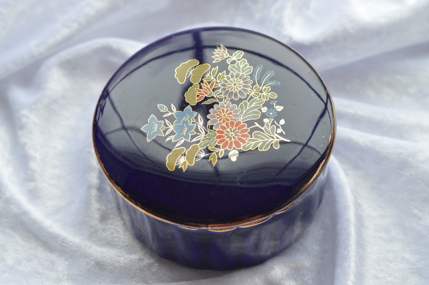 Vintage Japanese Imperial Kutani-Style Porcelain Cobalt Blue Trinket Box