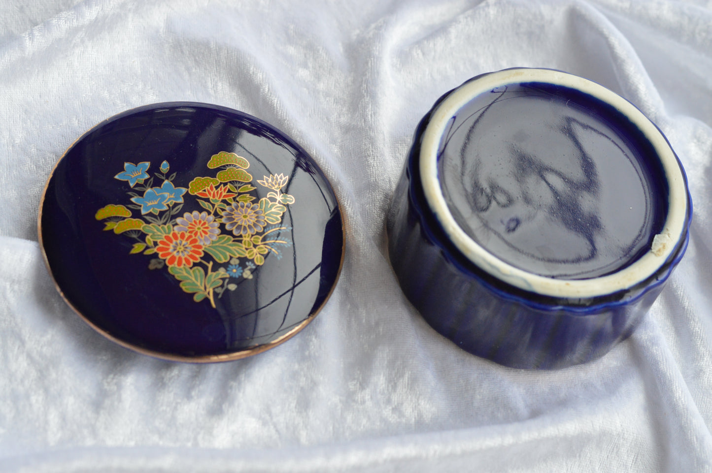 Vintage Japanese Imperial Kutani-Style Porcelain Cobalt Blue Trinket Box