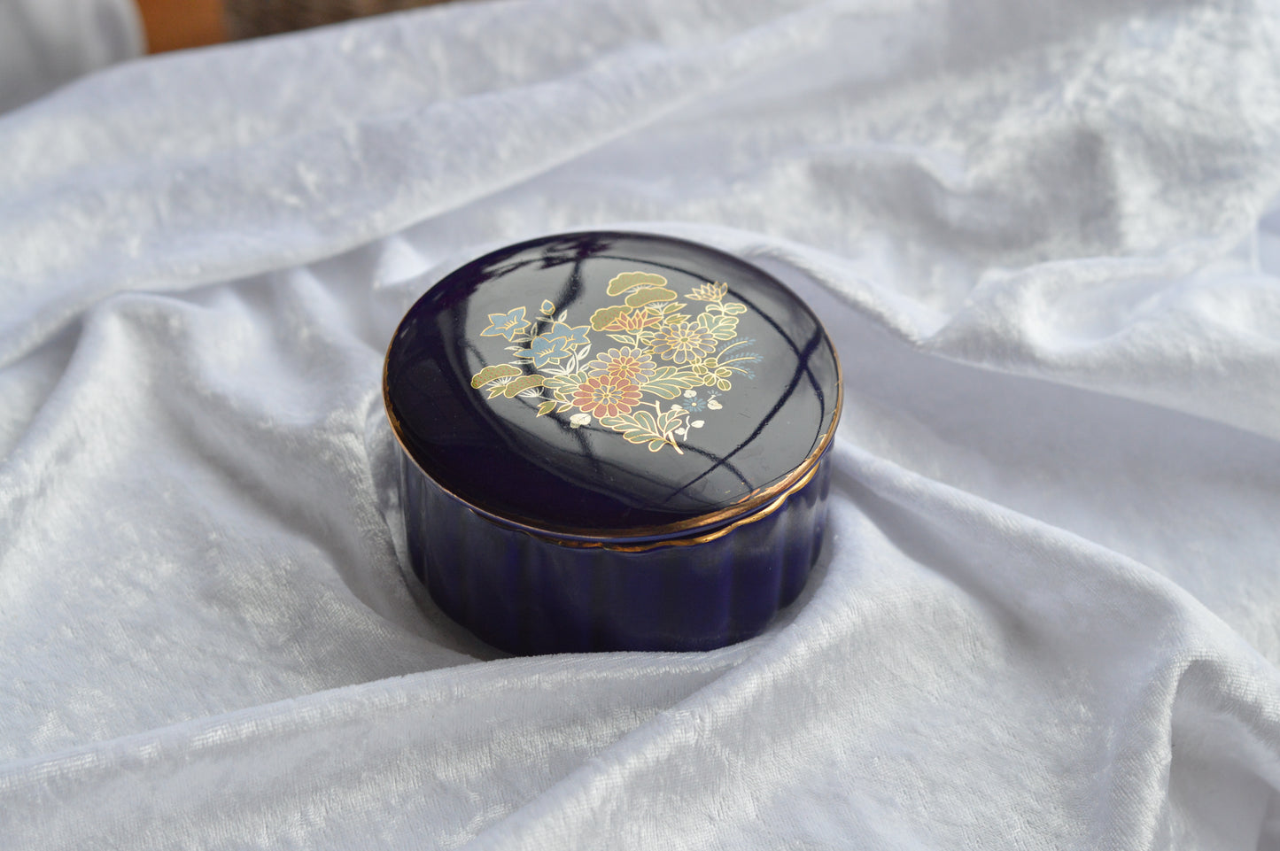Vintage Japanese Imperial Kutani-Style Porcelain Cobalt Blue Trinket Box