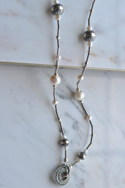 Vintage Silver-Tone Faux Pearl & Filigree Station Necklace – 34" Continuous Endless Sautoir, Textured Ring Pendant