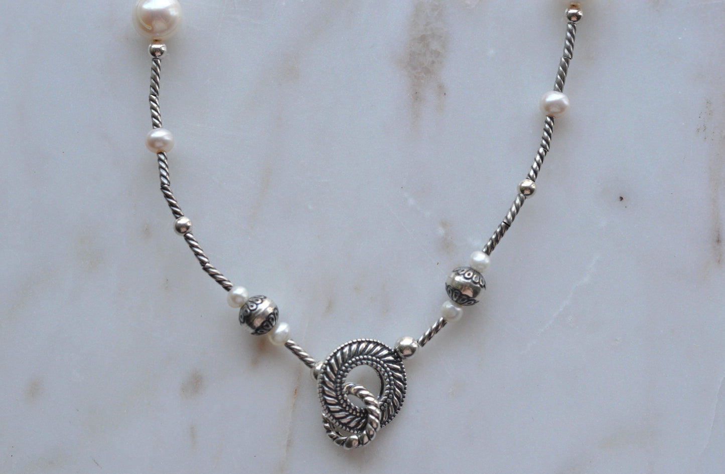 Vintage Silver-Tone Faux Pearl & Filigree Station Necklace – 34" Continuous Endless Sautoir, Textured Ring Pendant