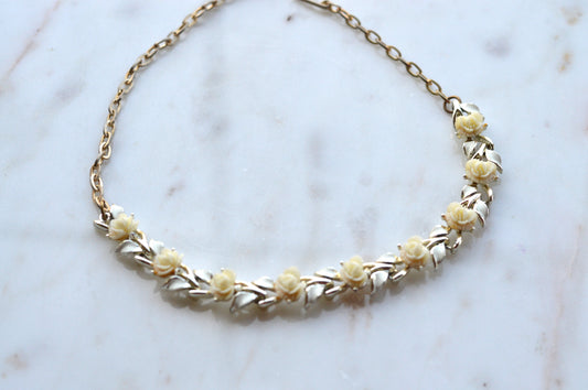 Vintage 1950s Cream Rose & White Enamel Leaf Choker Necklace, Mid-Century Gold Tone Floral Bib, Romantic Bridal or Cottagecore Jewelry