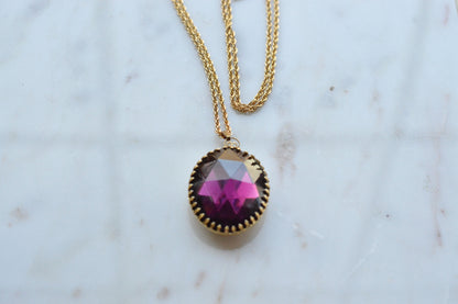 Vintage Gold‑Tone Rope Chain Necklace w/ Faceted Ombre Glass Pendant | Purple‑Pink Gradient Stone | Scalloped Bezel | 1970s Statement Jewelry