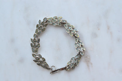 Vintage Silver-Tone Blue Rhinestone Leaf Link Bracelet – Mid-Century Articulated Vine Design, Floral Costume Jewelry