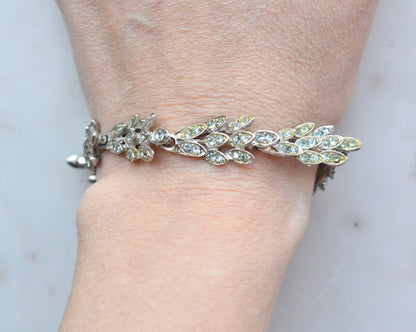 Vintage Silver-Tone Blue Rhinestone Leaf Link Bracelet – Mid-Century Articulated Vine Design, Floral Costume Jewelry