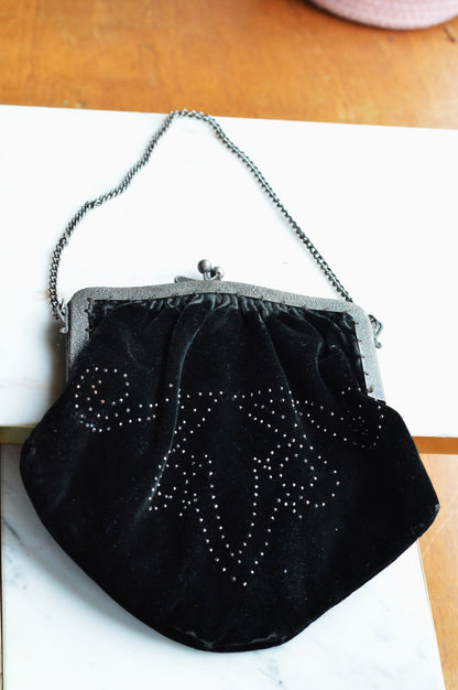 Vintage Black Velvet Beaded Evening Bag, Ornate Silver Tone Metal Frame Kiss Lock Purse, Victorian Style Art Nouveau Chain Strap Clutch