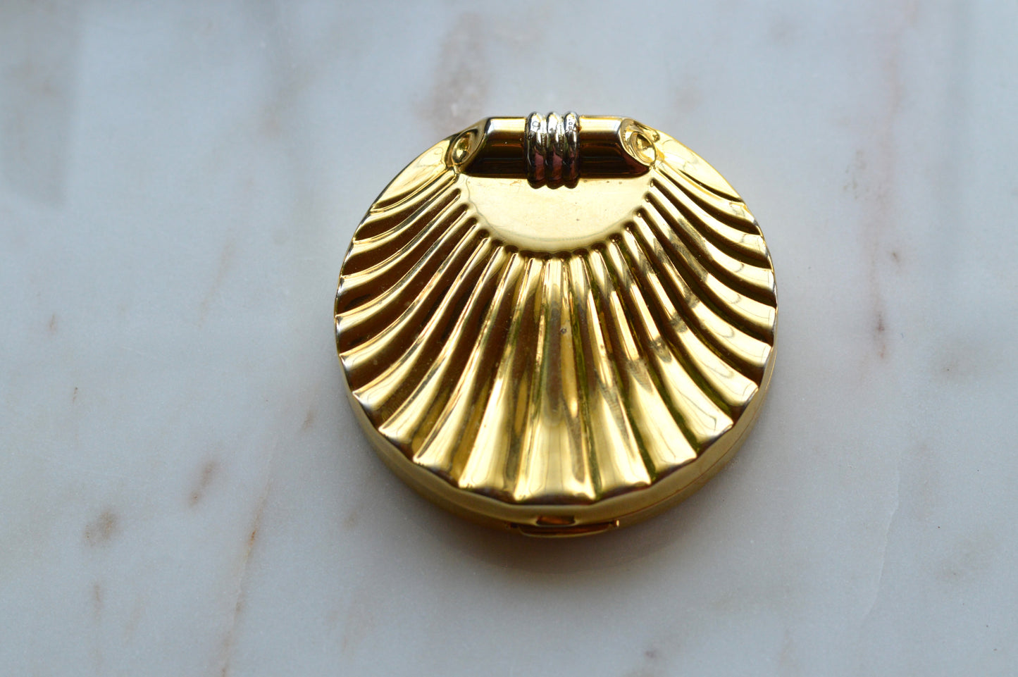 Vintage Estée Lauder Golden Shell Compact—Moisture-Balanced Translucent Face Powder (Ecru-01), 1980s/90s Collectible Vanity Piece