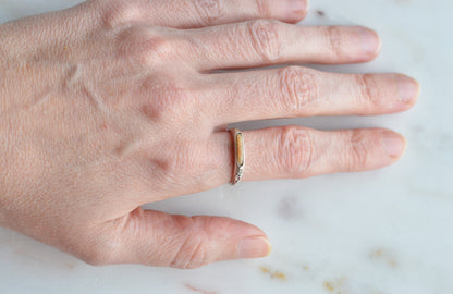 Vintage Carolyn Pollack Relios Sterling Silver Ring with Spiny Oyster Inlay - Etched Southwestern Stackable Band, Size 7