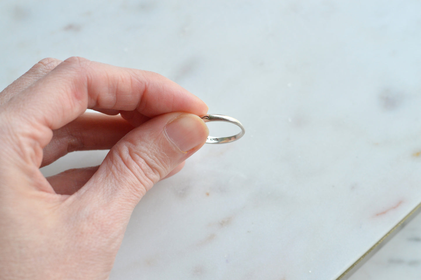 Vintage Carolyn Pollack Relios Sterling Silver Ring with Spiny Oyster Inlay - Etched Southwestern Stackable Band, Size 7