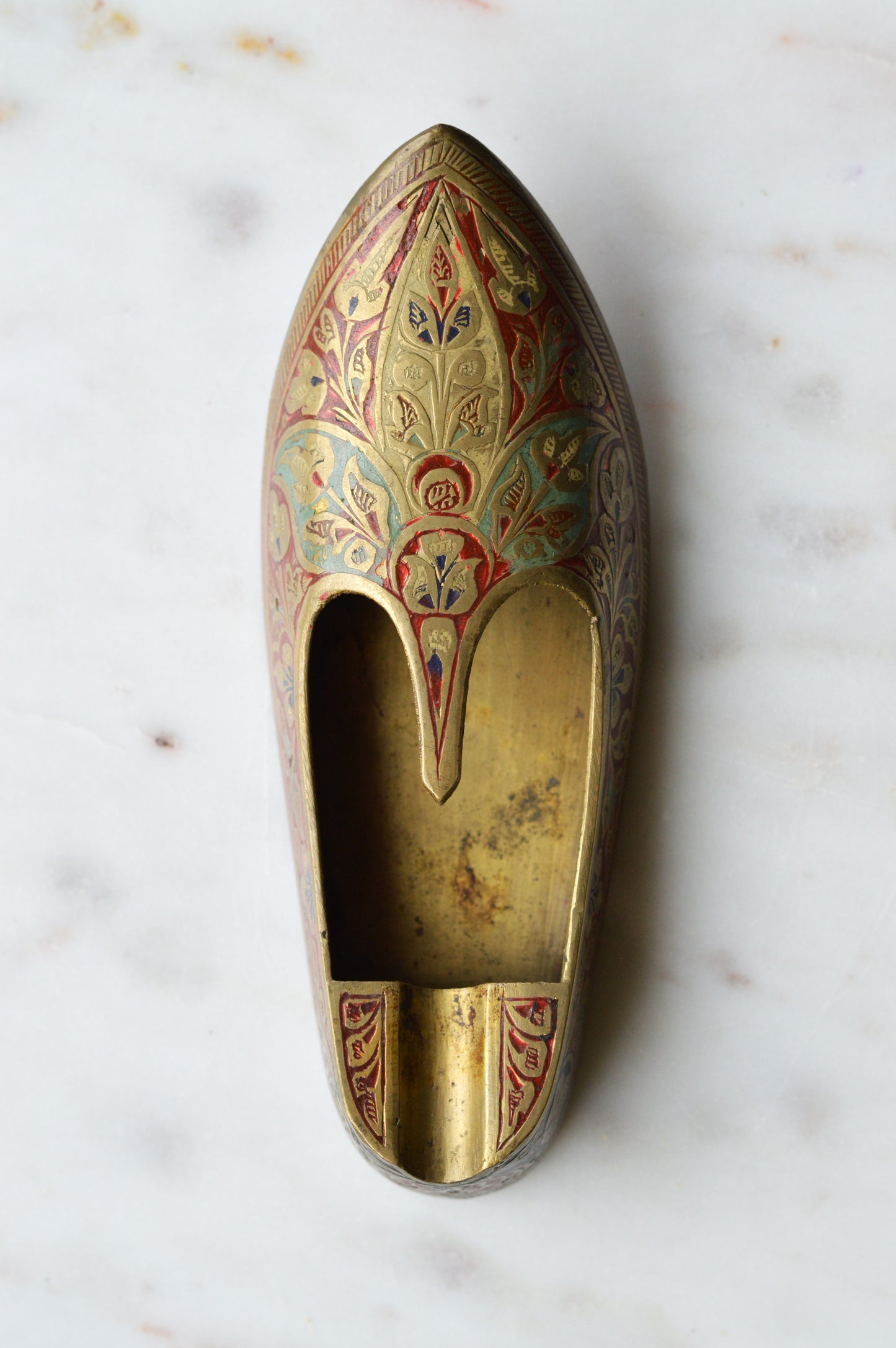Vintage Brass Slipper Ashtray | Rare Blacklight Reactive Enamel | UV Fluorescent Indian Shoe | Hand-Painted Boho Tobacciana