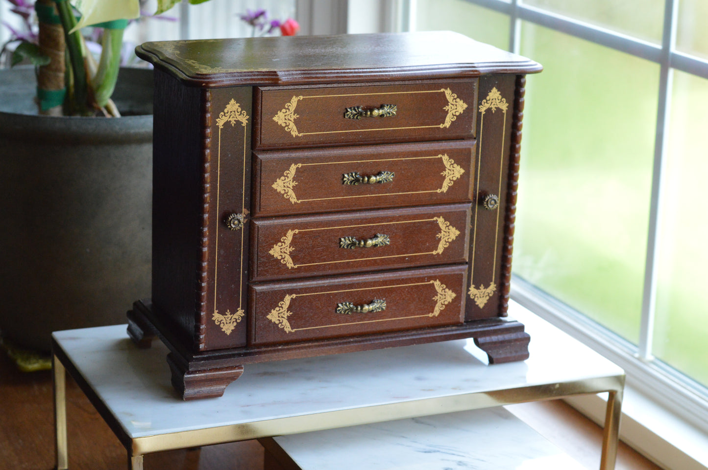 Vintage Hi-Mark Japan Wooden Jewelry Armoire – 10" Tall MCM 4-Drawer Chest with Gold Scrollwork & Dual Side Wings