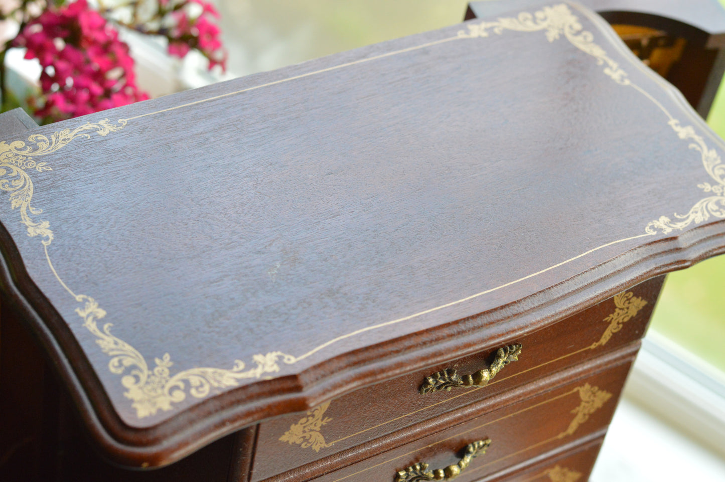 Vintage Hi-Mark Japan Wooden Jewelry Armoire – 10" Tall MCM 4-Drawer Chest with Gold Scrollwork & Dual Side Wings