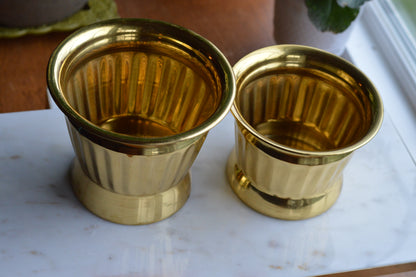 Set of 2 Vintage Ribbed Brass Planter Pots | Hollywood Regency Fluted Metal Cachepots | Mid-Century Modern Brass Plant Containers | Made in India