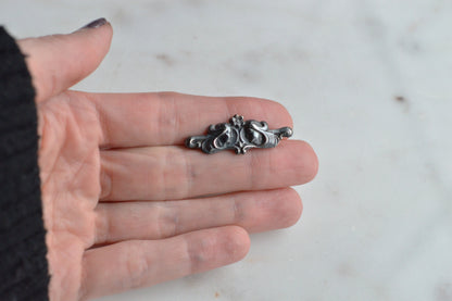 Antique Sterling Silver Art Nouveau Bar Pin | 1.5" High Relief Dual Profiles | Rare Jeweler's Safety Lever | c. 1900