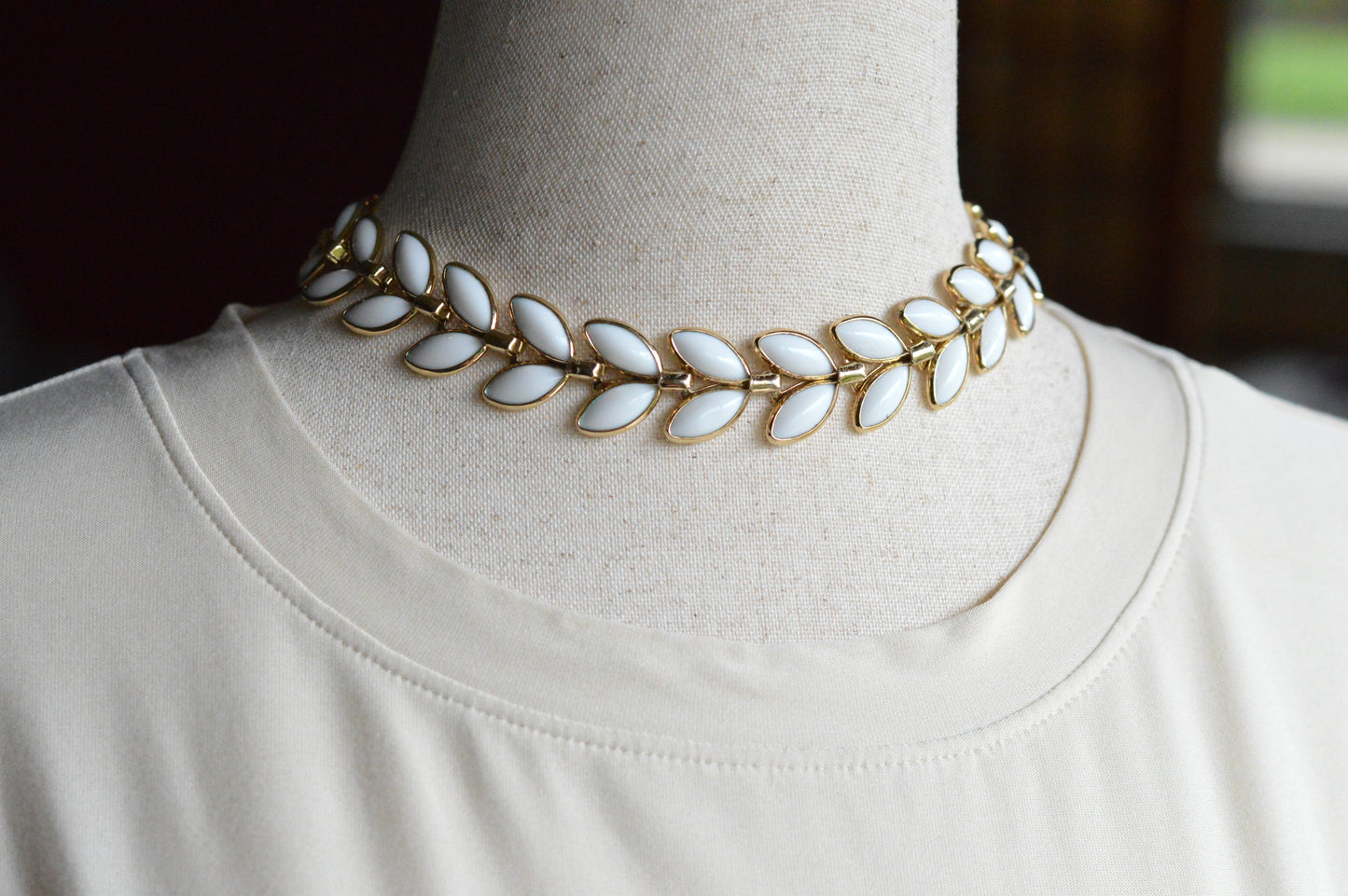 Vintage Trifari Milk Glass Leaf Choker | Hollywood Regency 1950s Signed Jewelry | 15"-17" Adjustable White Marquis Leaf Necklace