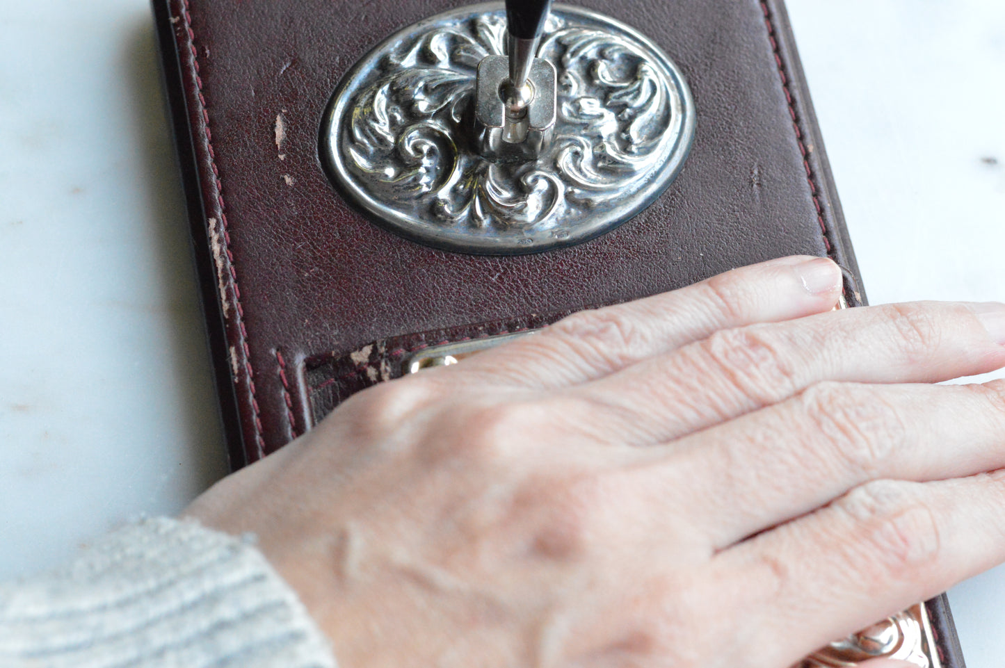 Vintage Sterling Silver & Faux Leather Executive Desk Set – Art Nouveau Filigree Pen Stand & Memo Holder