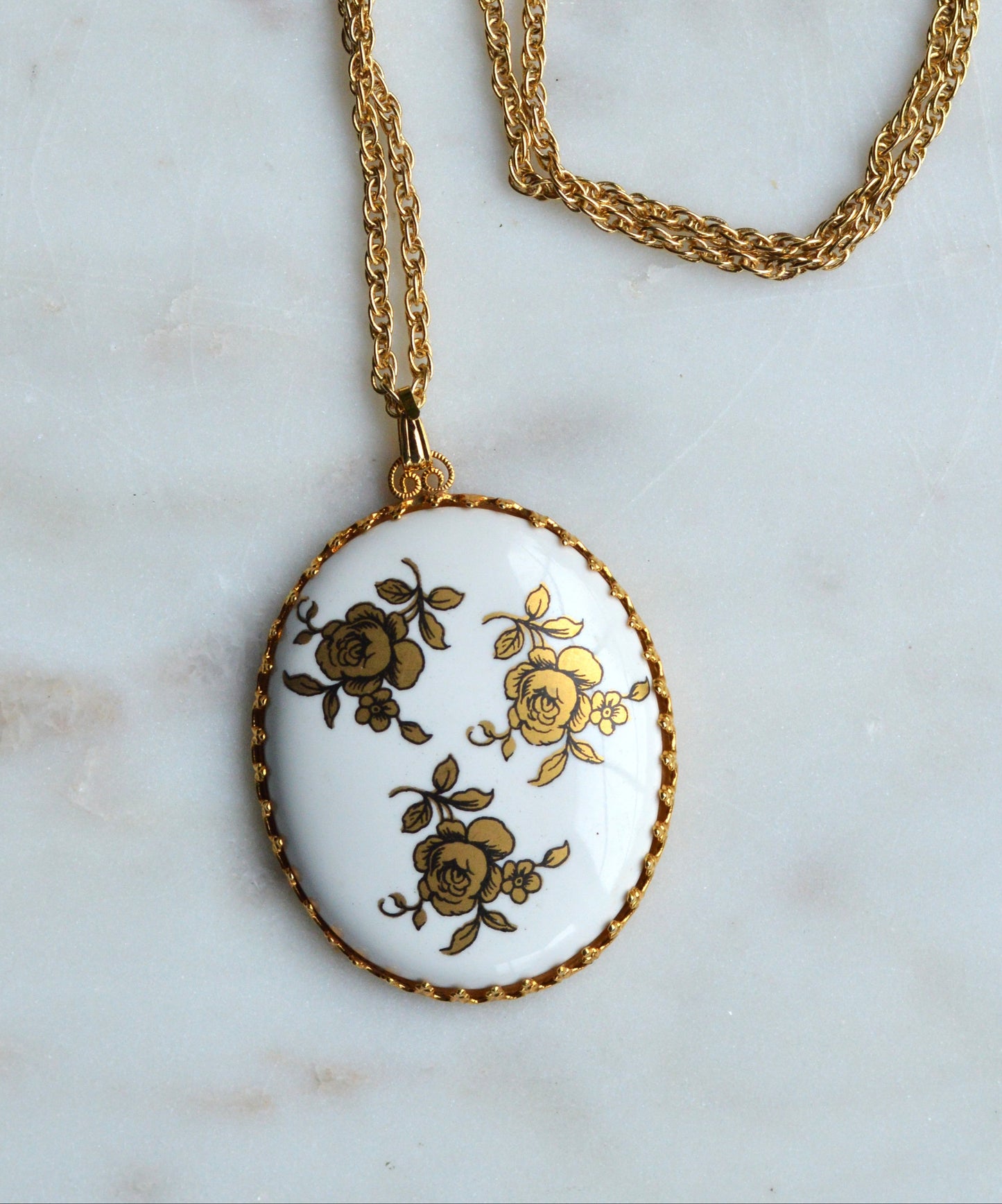Vintage Gold Rose Porcelain Pendant Necklace