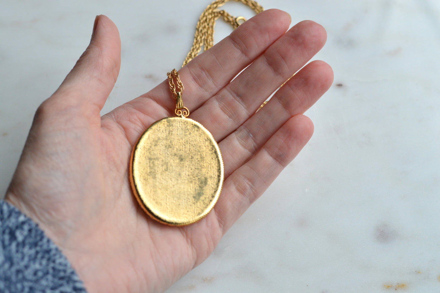 Vintage Gold Rose Porcelain Pendant Necklace