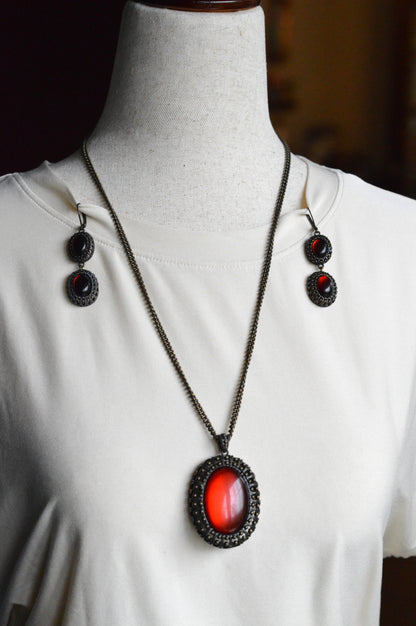 Vintage Signed Avon Nina Ricci Glowing Red Cabochon Necklace Earrings Set