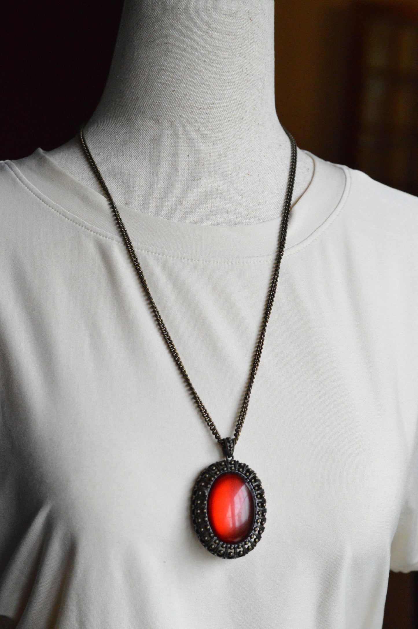 Vintage Signed Avon Nina Ricci Glowing Red Cabochon Necklace Earrings Set
