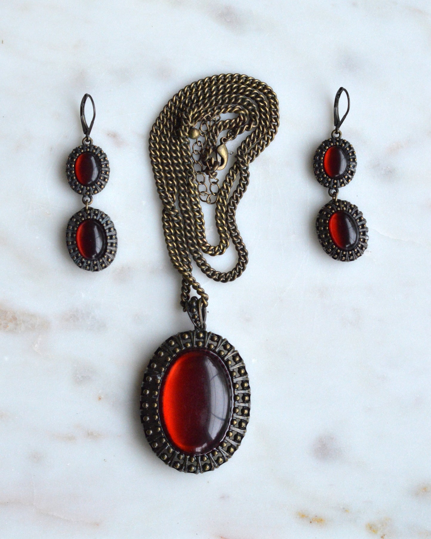 Vintage Signed Avon Nina Ricci Glowing Red Cabochon Necklace Earrings Set